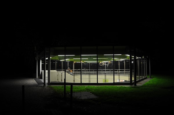 Preisträger-Ausstellung sonotopia 2015, Klang-Licht-Installation: in-naturale, Helene Førde, 18.09.-18.10.2015, U-Bahn-Pavillon Haltestelle Universität, Vorplatz Kreuzkirche Bonn